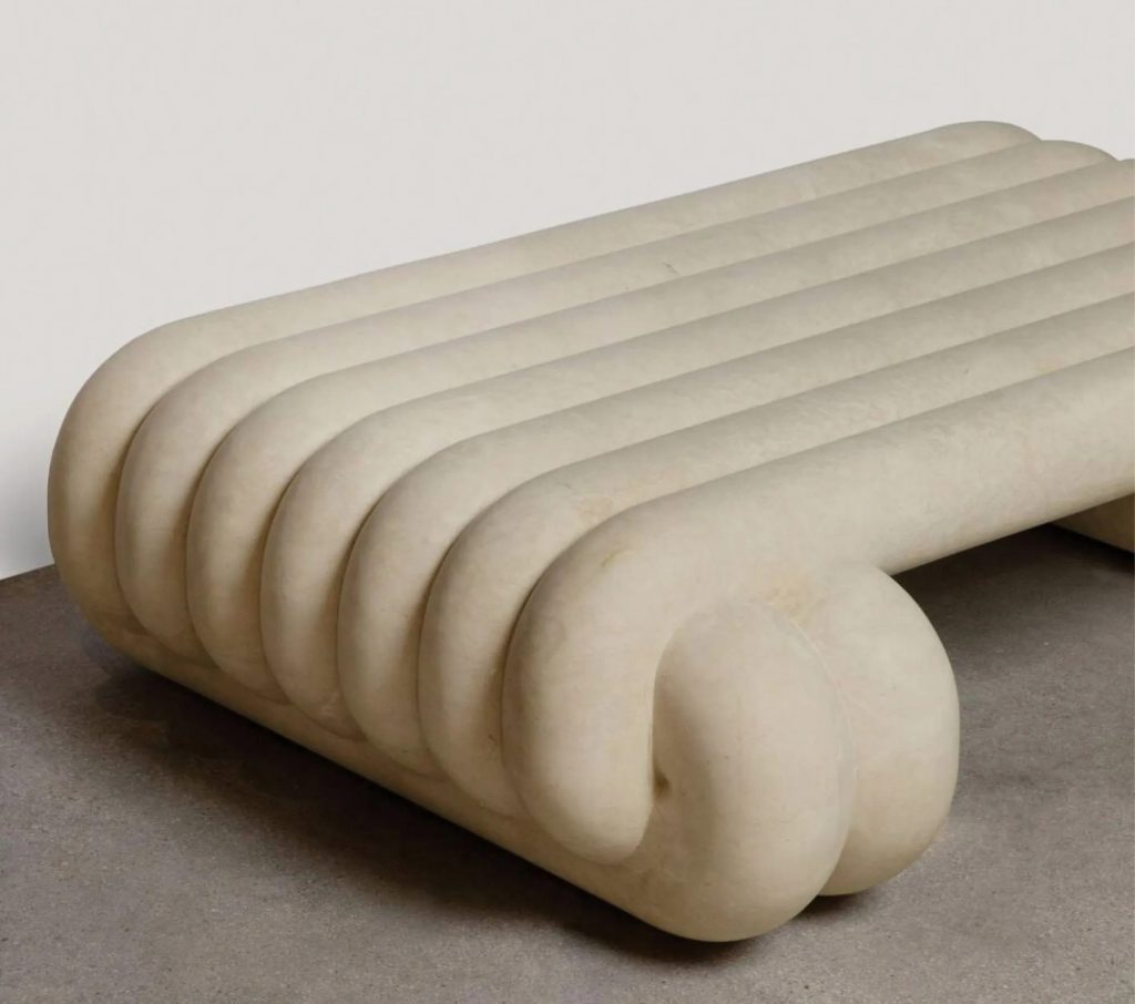 Fluidity with Curved Furniture